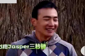 陈小春大哥秒变女儿控，对待小泡芙与其他孩子简直是不一样！