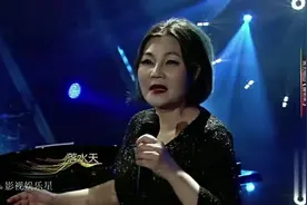 年近60岁的台湾女歌手官灵芝演唱客家传统山歌，融入爵士乐真不错视频封面