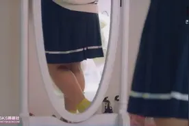 奇迹：姐妹身体互换，妹妹嘲讽姐姐衣服像麻袋，你好像很开心哦