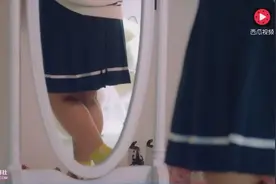 奇迹：姐妹身体互换，妹妹嘲讽姐姐衣服像麻袋，你好像很开心哦