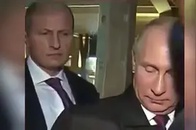 在人群中我不敢多看你一眼！这眼神就能把我杀死