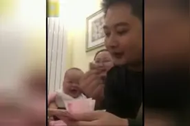 哄孩子还可以用这招，最后一个笑声好欢乐，忍不住跟着笑出声了视频封面