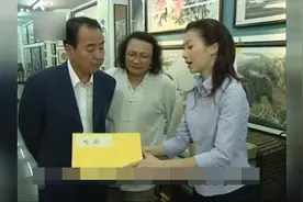 穿越现代的雍正写奏折拿到古董店卖，墨是新的却是雍正真迹惊众人视频封面