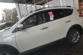 这台SUV起步加速凌厉，全新混动RAV4真的不错，一箱油可跑1500公里视频封面