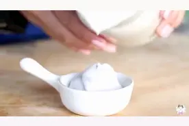 超神器！不用机器10秒钟打发奶油