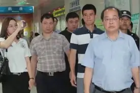 曝上港人事变动：孙祥升任副总经理 空降董事长替隋国扬视频封面