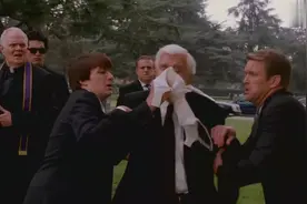 妻子葬礼上，老人居然认错了遗体视频封面