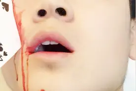 揭秘赌神中扑克牌怎么杀人的？你知道么？原来如此！视频封面