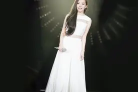 A-Lin《现在我很幸福》最新LIVE，阿美族走出的天生歌姬视频封面