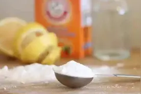 都说白醋加小苏打特别厉害，看完视频你就知道了，简直太实用了视频封面
