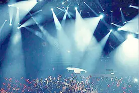 上中国好声音全场嗨爆！至今无人超越，KTV必点金曲视频封面