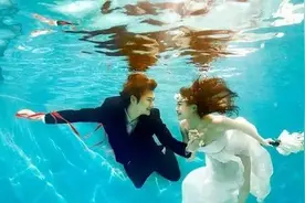 拍绝美水下婚纱照，套路比技术重要视频封面