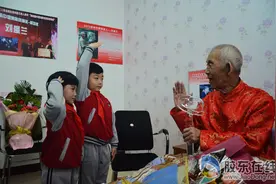 走好！烟台“感动中国”老人刘盛兰今晨辞世图片