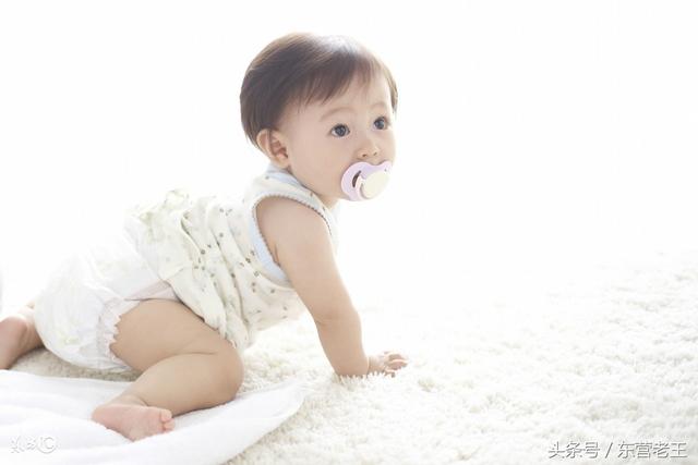 婴儿吃过奶打嗝怎么办