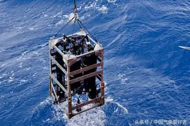 世界上最蓝最深邃的海在哪？是中国、日本，还是美国？图片