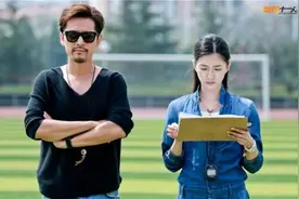 电视剧旋风十一人插曲《奔跑在孤傲的路上》歌词完整歌词图片