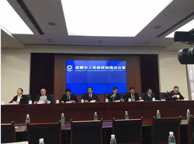重磅！成都开启“积分入户”！有房只加10分，来算算你有多少分？