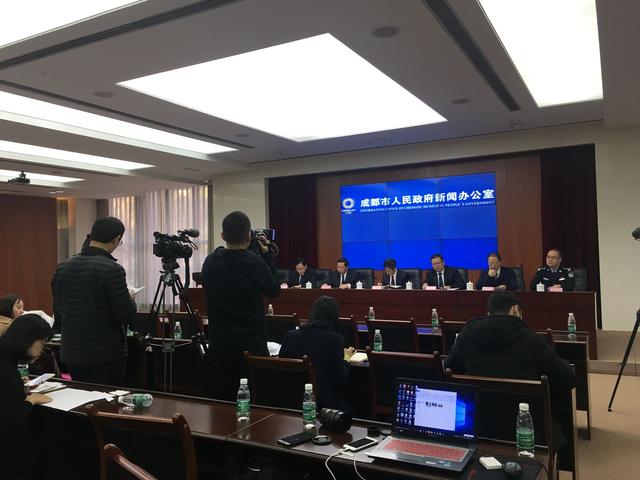 成都明年起实施“积分入户” 百分可入户，有房只加10分