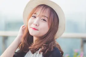 小说：重生后，暴戾大佬叫我小祖宗图片