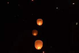小说：三拳打死六翅蜈蚣精，诗人我吃图片