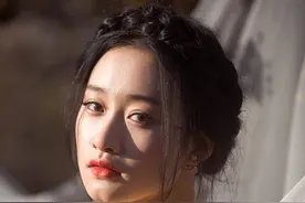 小说：美女受雇假扮总裁女友，不料竟假戏真做，阴差阳错嫁进豪门图片