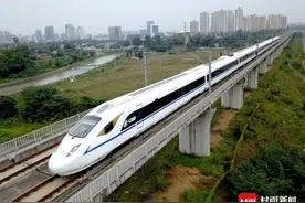中国首条4G全覆盖山区高铁 西成高铁穿越秦岭隧道群时手机也能看电影！图片