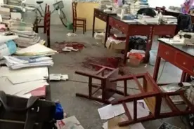 16岁尖子生，26刀刺死了偏爱他的班主任！起因竟是这件小事……图片