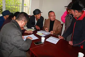 潼南区人民医院：扶贫政策送下乡 脱贫攻坚惠民生图片