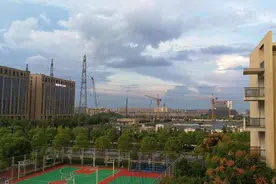 走进实习老师的日常工作，感受别样的校园风景图片