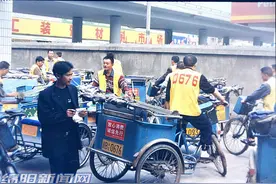 绵阳人力客运三轮车：“风景”不再，想说爱你不容易图片