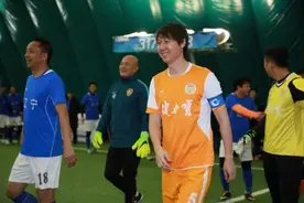 还记得健力宝队吗，24年过去，岁月都写在“天鹅”的肚腩上图片