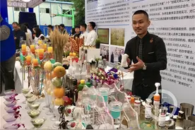 你知道吗？一个完美的巧克力慕斯蛋糕 巧克力温度要精确到0.1度图片