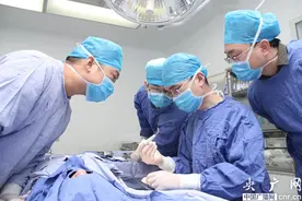 河南省人民医院全省首次使用水刀治疗“香妃症”图片