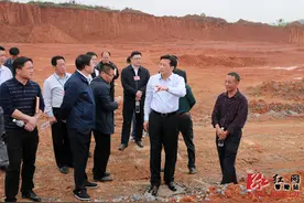 唐烨深入永州零陵区河西工业园现场办公图片