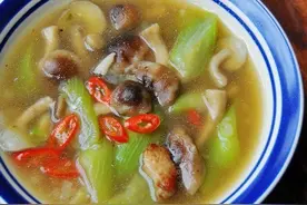 丝瓜肉片香菇汤图片
