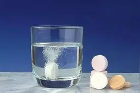 这样冲泡维C泡腾片，喝了等于白喝！图片
