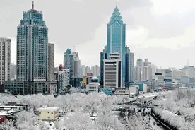明日零时起乌鲁木齐珠江路立交封闭施工,14条公交车线改道,3路段添堵......what are you 弄啥咧?图片