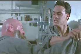 不愧是武术之王的儿子，李小龙之子李国豪身手了得，有其父风采！视频封面