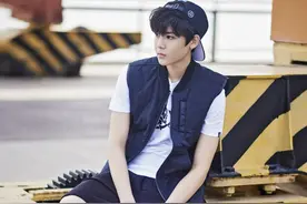 侯明昊时尚大片 全新造型显成熟图片