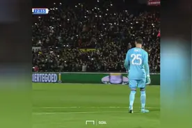 六年前的今天琼斯的儿子死于白血病 费耶诺德球迷让人感动视频封面