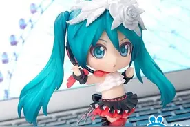 初音未来最新主题粘土手办 娇艳花朵映衬出女神魅力图片
