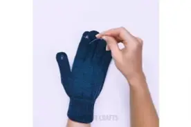 冬天冷玩手机怕冻手？一招教你手套不用取掉也可畅快玩