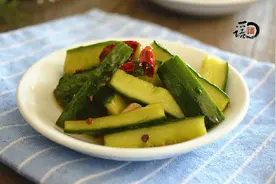 炝拌黄瓜条图片