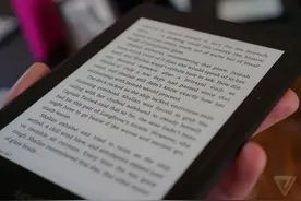 想要 Kindle，可以等等新款极其可充电保护套图片