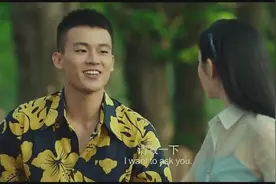 欧豪化身学校小霸王 狂追景甜老师