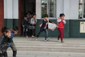 民权县实验小学举行安全应急疏散演练图片