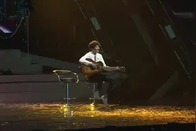 王源单独舞台高清完整版，弹吉他的源哥太帅