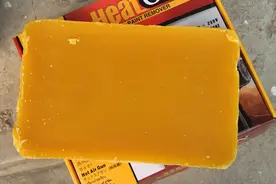 红木家具养护之传统烫蜡图片