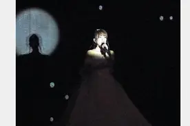 高桥南面向粉丝们致辞图片