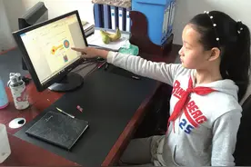 妈妈忘性大  12岁女儿发明防丢防盗钥匙图片